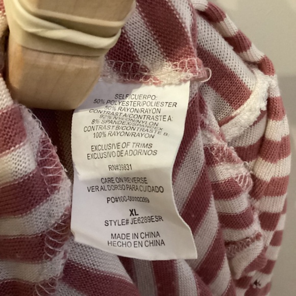 Jolt Pink Striped Hi Low Hem Knit Top XL Lightweight Lace Back Insert Soft Flowy - Picture 14 of 14